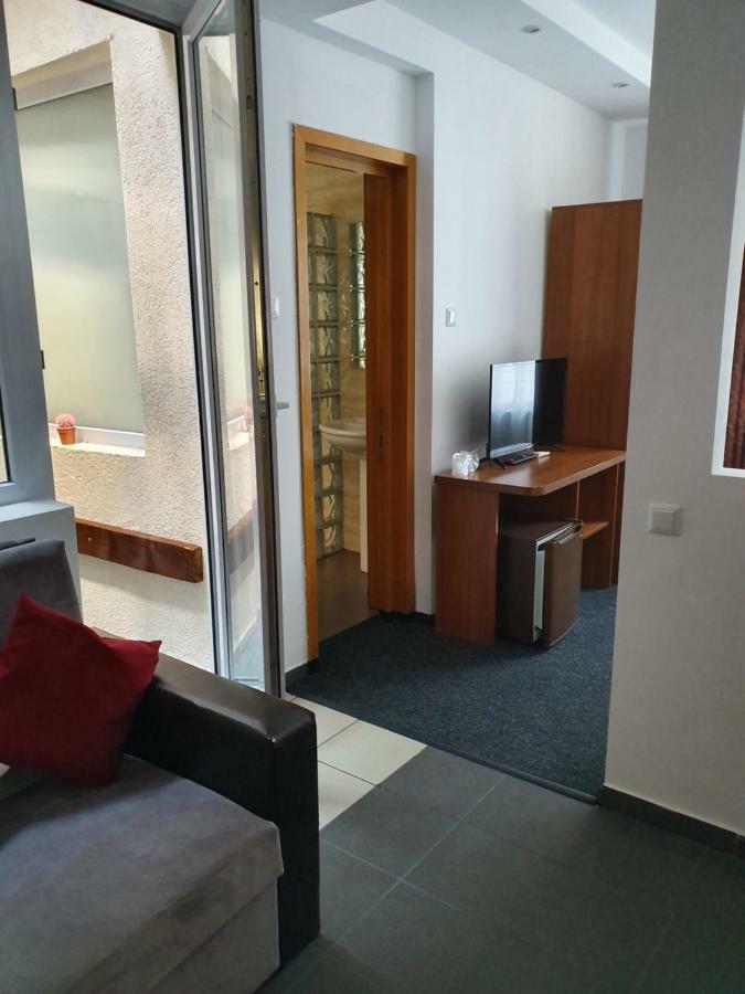 TranzitRooms Bucarest Esterno foto